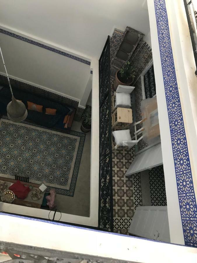 Medina *